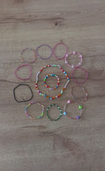 Bracelets et collier en perles " 1+12 "