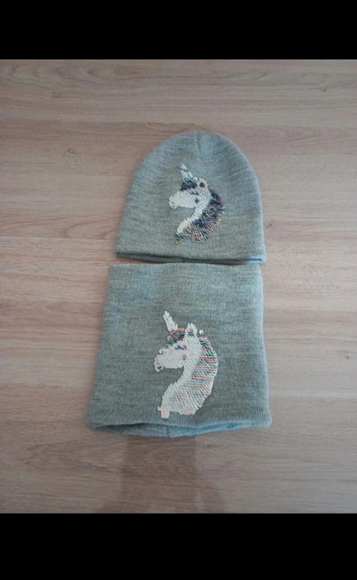 ensemble bonnet tour de coup