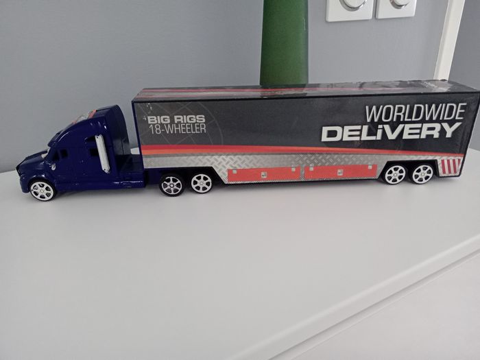 Camion poids lourds - photo numéro 2