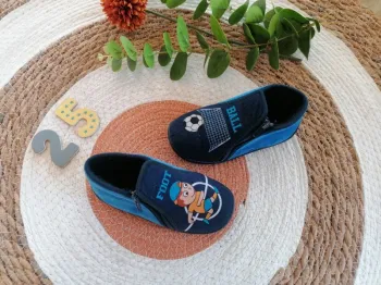 Chaussons bleu foot - Pointure 25