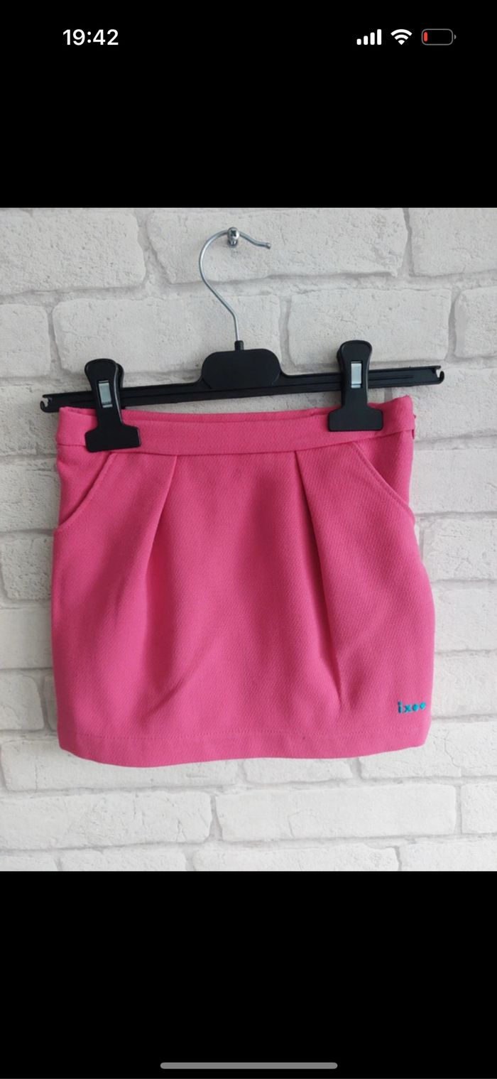 Jupe lxoo taille 5 ans