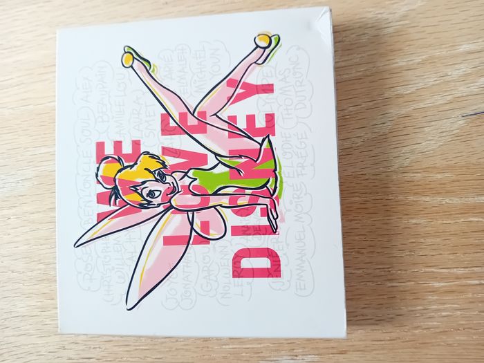 Coffret cd+dvd We love Disney - Très bon état