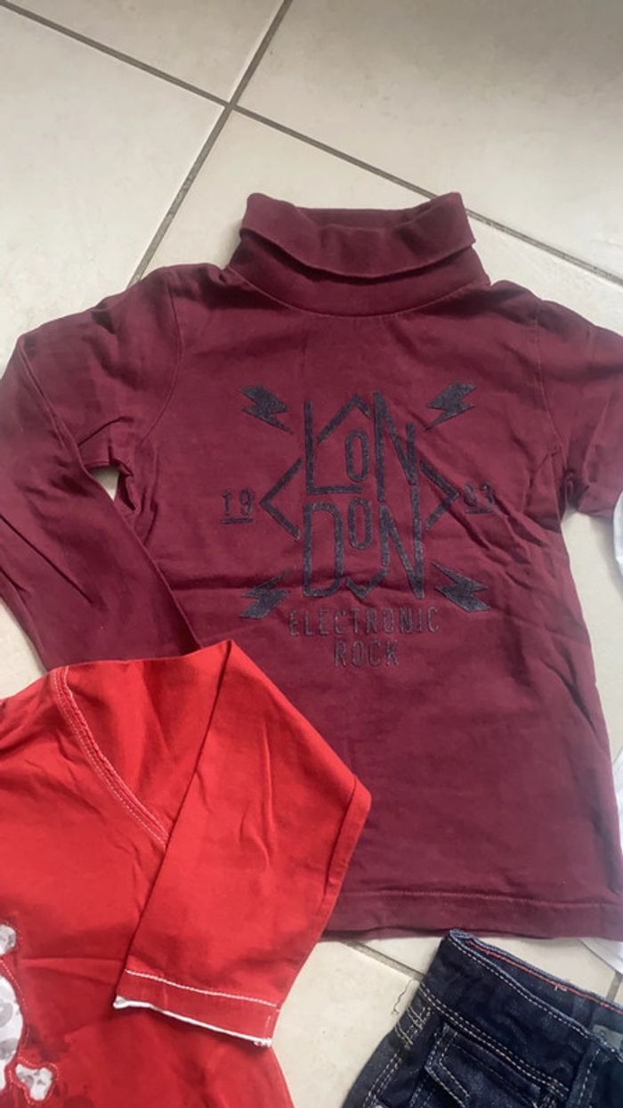 Lot vêtements T 5 ans - photo numéro 3