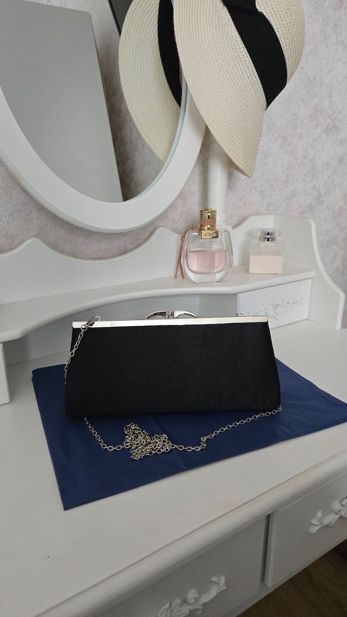 Pochette noire