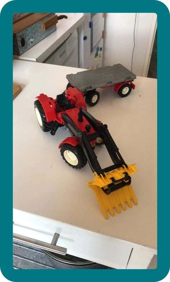 Tracteur godet et remorque