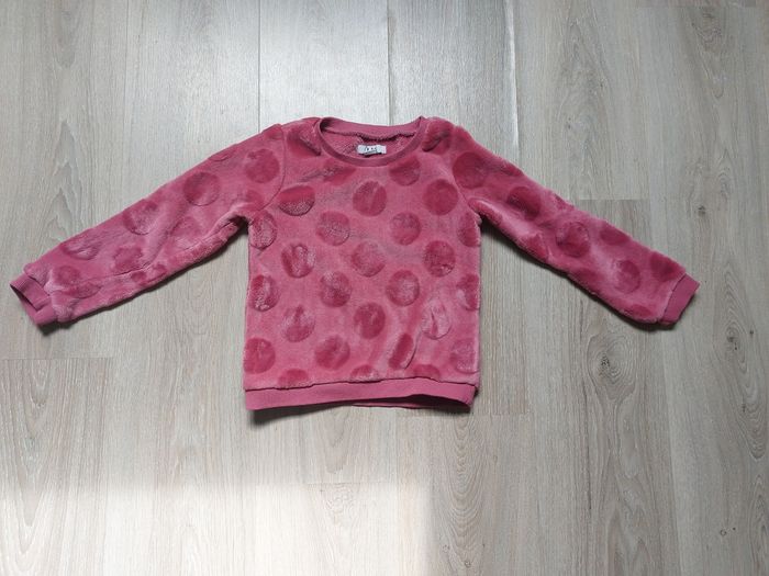 Pull fille taille 6 ans