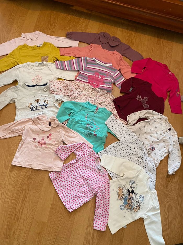 Lot de 23 t-shirt à manches longues 6 mois
