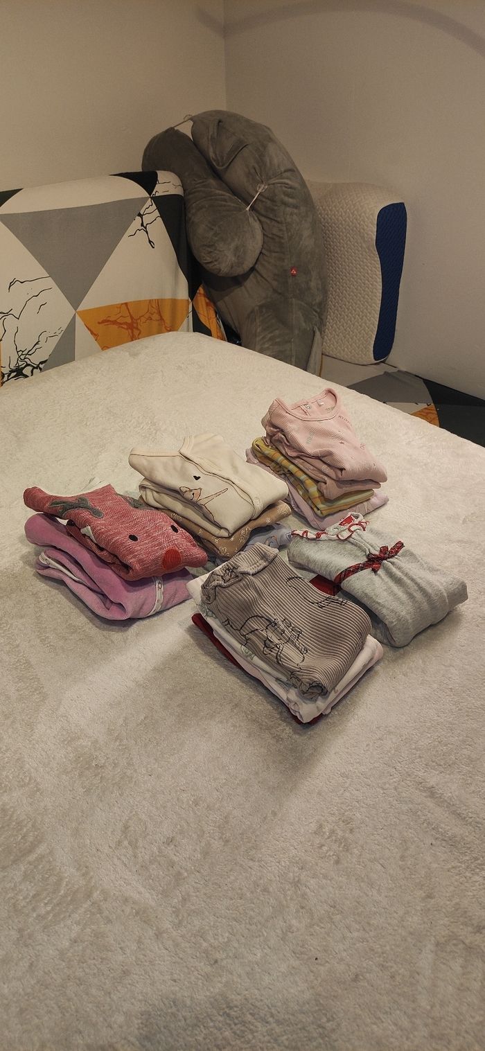 Lot vêtements 3-6 mois - photo numéro 2