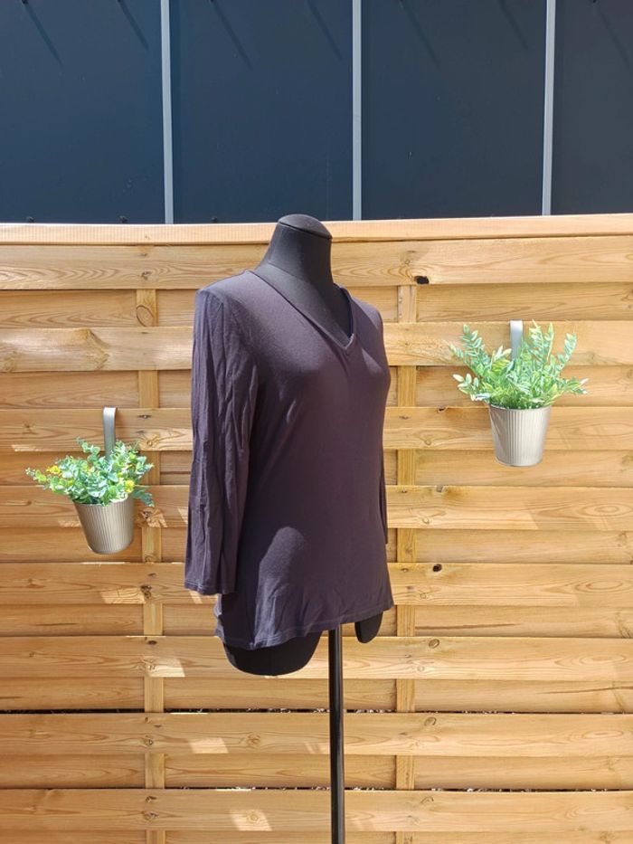 T-shirt manches 3/4 col V taille S - photo numéro 3