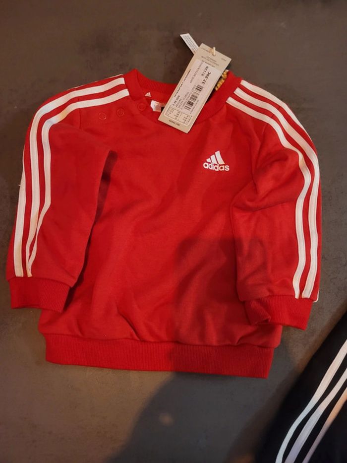 Ensemble adidas neuf - photo numéro 2