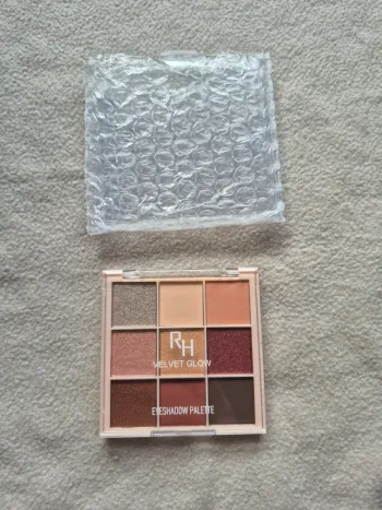  ​✨ Palette de Fards à Paupières REALHER - Velvet Glow ✨