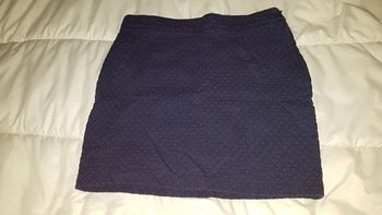 Mini jupe. femme . bleu marine. gaufrée. taille 44