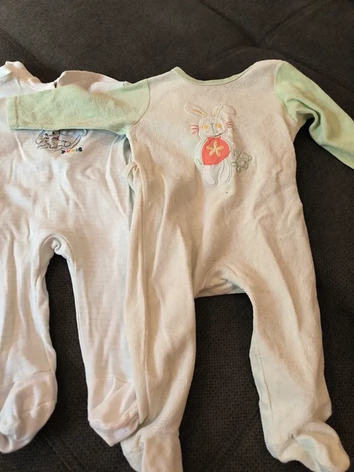 Lot 8 pyjama 6 mois - photo numéro 7