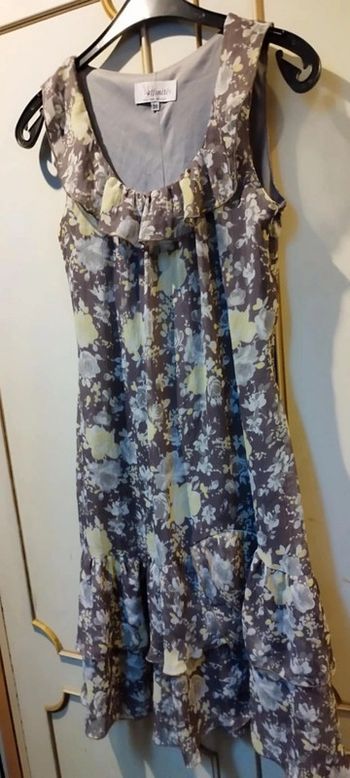 Robe a motif floraux