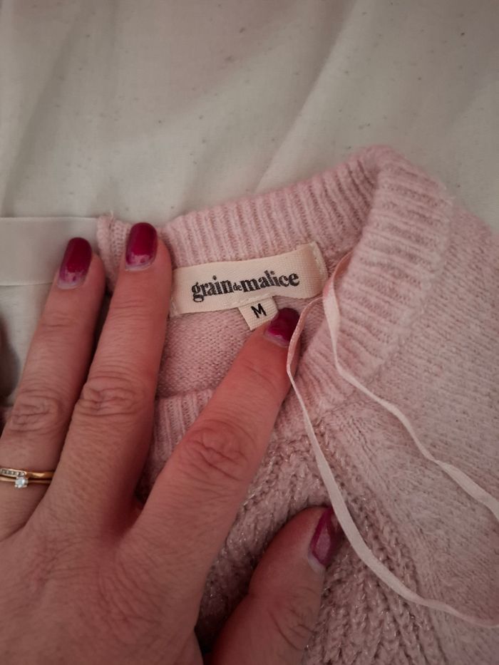 Pull rose clair - photo numéro 2