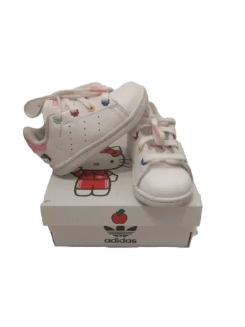 Stan Smith "Hello Kitty"