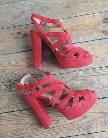 Escarpins à talons rouges Zara collection 37