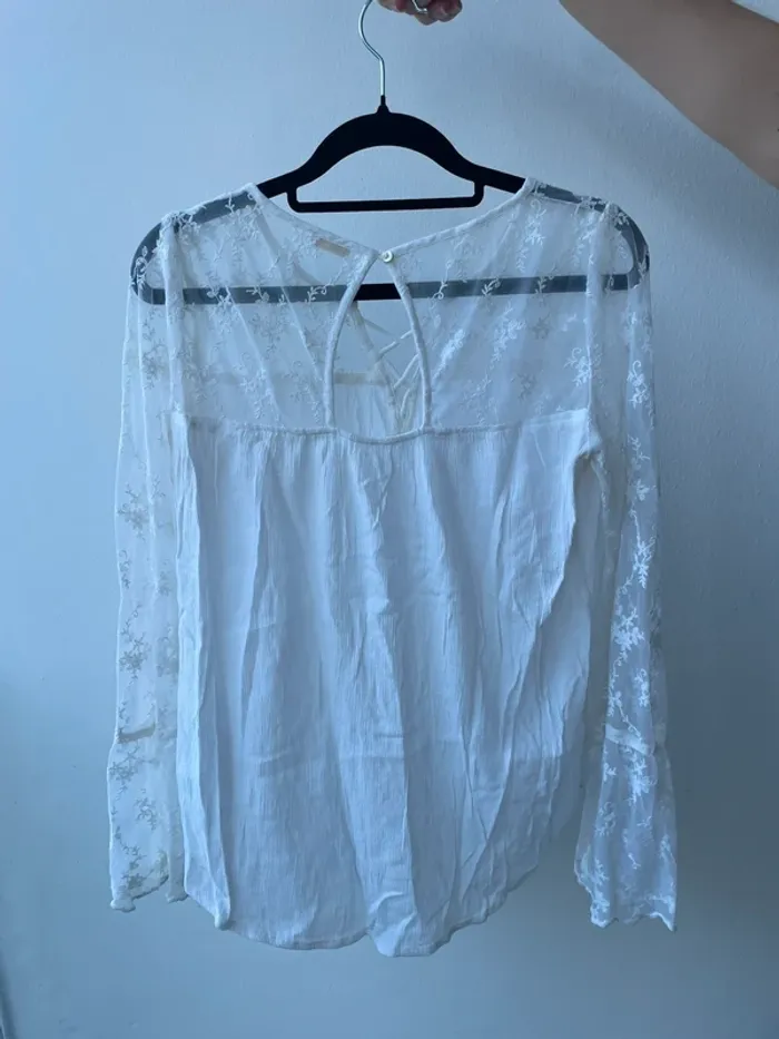 T shirt dentelle hollister - photo numéro 2
