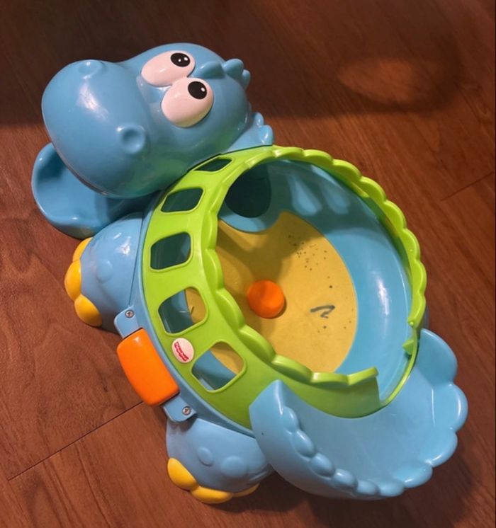 Crocodile toys ball