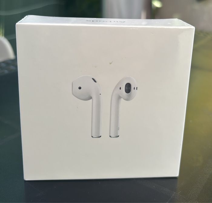 Airpods2 neuf authentique encore sous blister