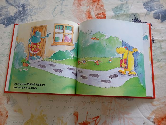 Livre L'école des monstres j'apprends les bonnes manières - photo numéro 2