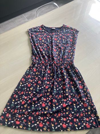 Robe manches courtes 