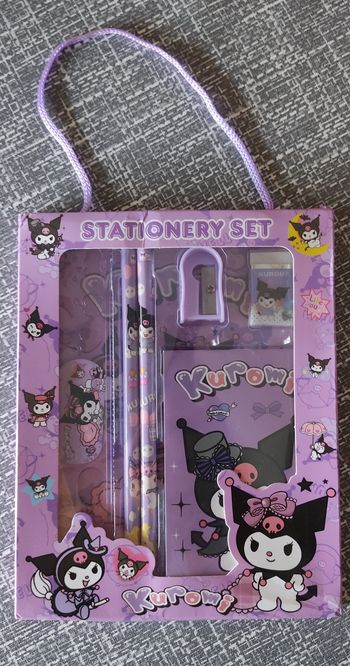 Ensemble papeterie Sanrio kuromi