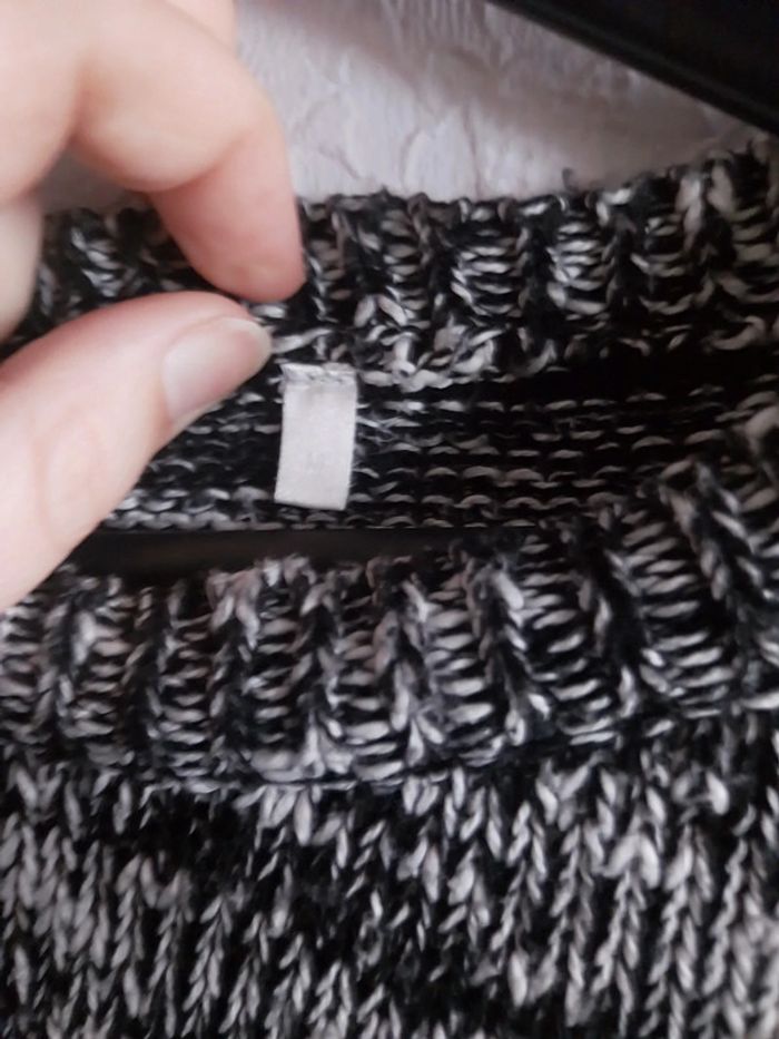 Pull taille M - photo numéro 3