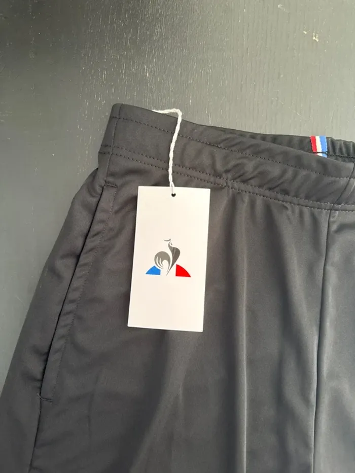 Short Le Coq Sportif noir – Taille XS – Neuf avec étiquette - photo numéro 4