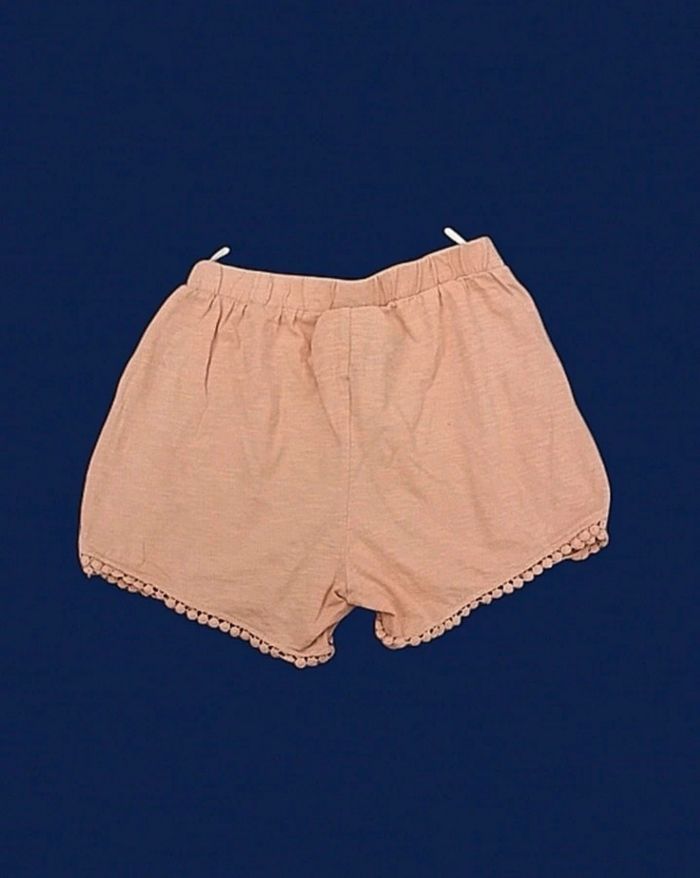 Short rose C&A taille 10 ans - photo numéro 2