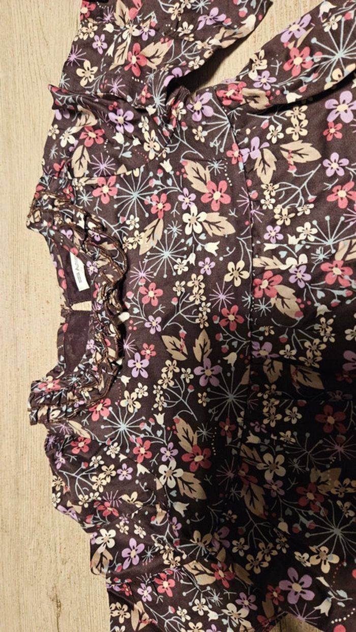 Blouse longue evasée, manches courtes, mauve fleurie, Marks&Spencer, Autograph, 6 ans, non mise - photo numéro 5