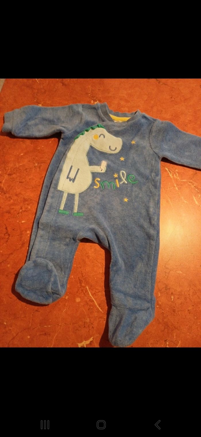 Pyjama bébé taille 1 mois