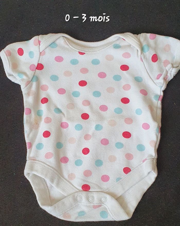 Lot 3 pantalons 2 bodies 1 mois - photo numéro 9