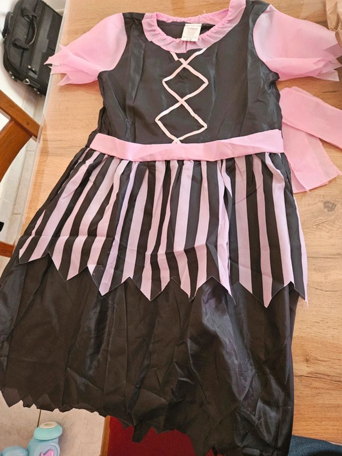 Déguisement pirate petite fille 10/12 ans 146 cm - photo numéro 5