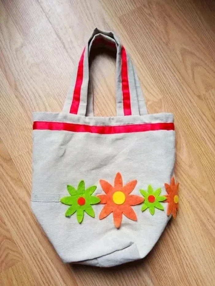 Petit sac à main en tissu style lin fleuri