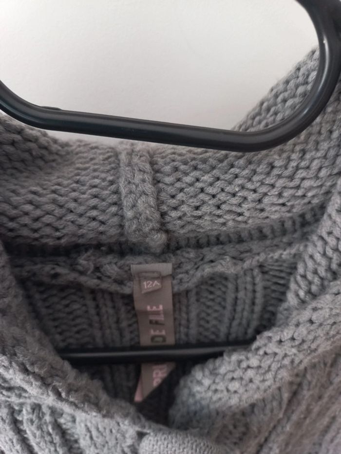 Gilet gris sans manches avec capuche - photo numéro 3