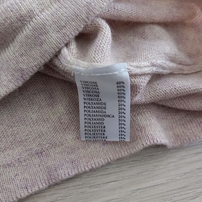 Pull avec col en V femme motif coeur beige taille S - photo numéro 6