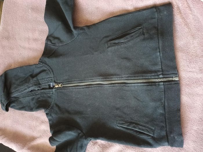 Gilet à capuche - Taille 5 ans