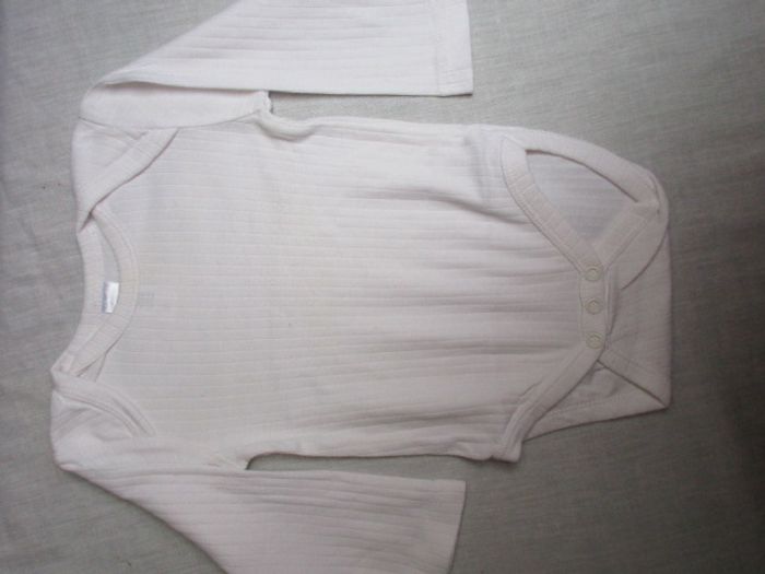 Lot de 4 body, 6 mois - photo numéro 3
