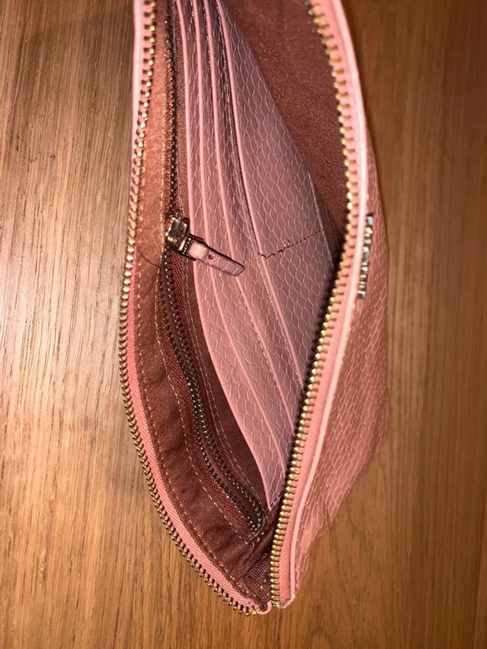 Porte-monnaie/ pochette simili cuir rose femme Stradivarius - photo numéro 9