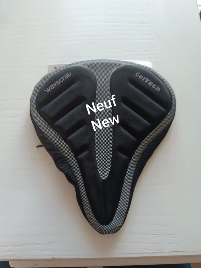Housse de selle rembourrée pour vélo taille M (vélo de ville) neuve avec étiquette