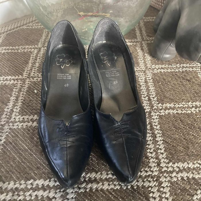 Chaussures à talons noires Tilt cuir italien pointure 40 . très bon état - photo numéro 3
