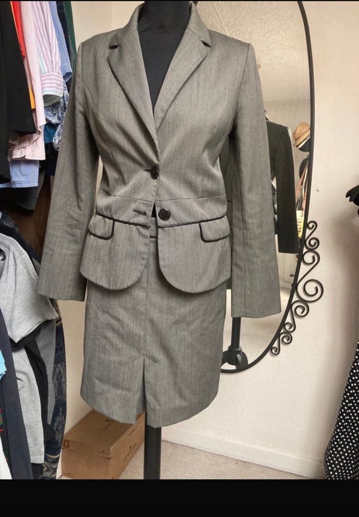 Tailleur jupe