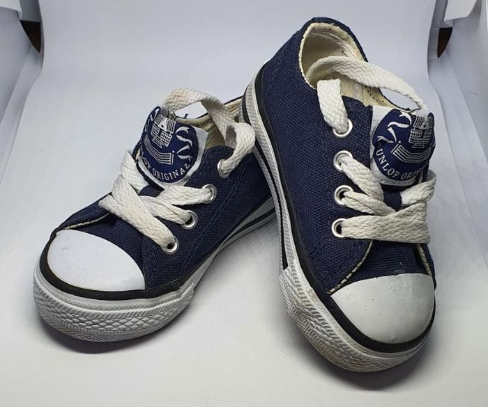 Baskets type converse de marque "Dunlop"