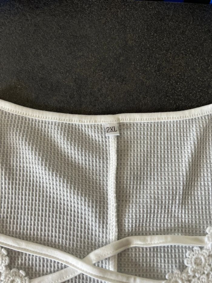 T-shirt dentelle - photo numéro 4
