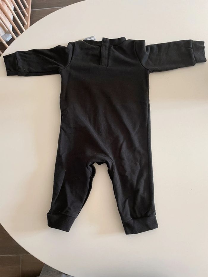 Combinaison bébé taille 9 mois Nike - photo numéro 2
