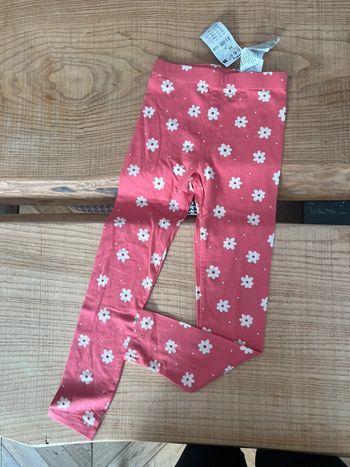 Legging kiabi rose à fleurs neuf étiqueté 6 ans été fille