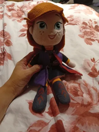 Peluche Anna reine des neiges