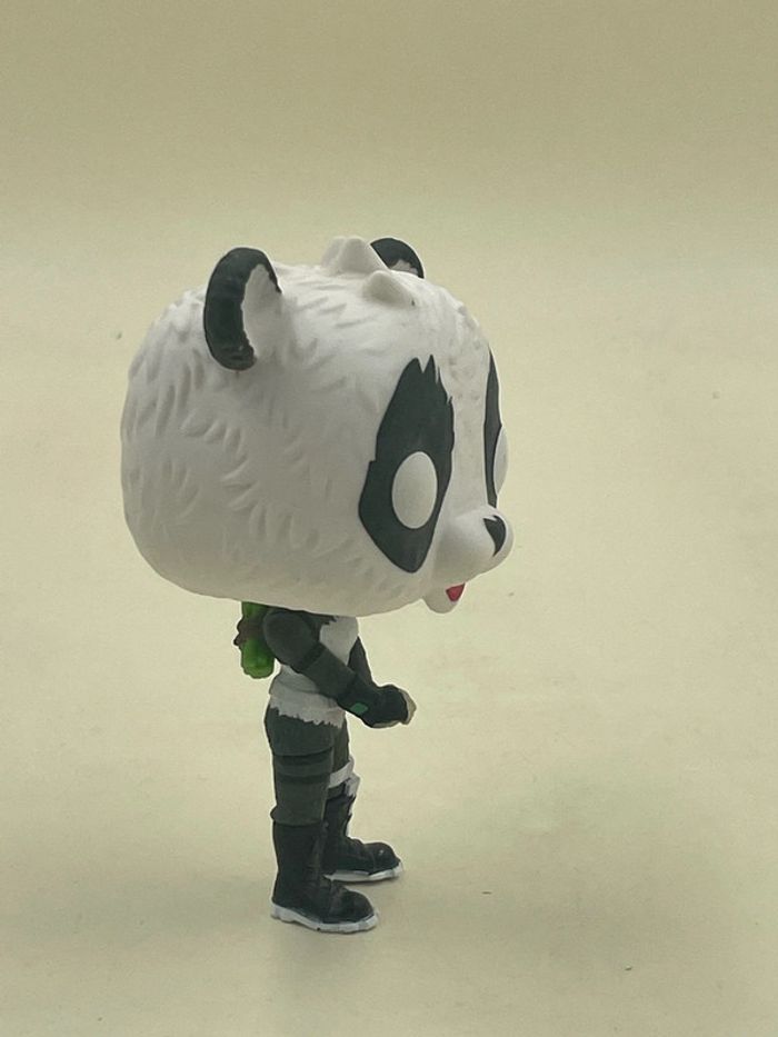 Figurine Funko Pop Fornite Panda Team Leader N•515 - photo numéro 3