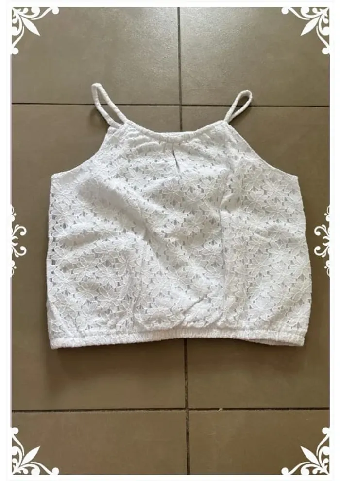 🤍 Blouse blanche Tenezis 8 ans  Élégance en dentelle ! 🤍 - photo numéro 5